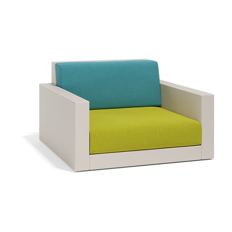 Стильное кресло Vondom Pixel Lounge Chair